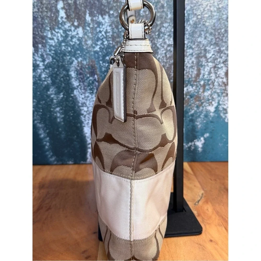 Coach Y2K 2009 Signature Stripe Canvas Hobo Bag Khaki Ivory GUC